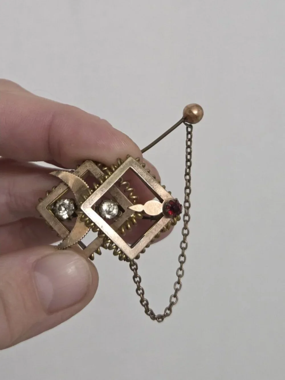 Antique Victorian Gilt Brass Brooch Paste Stones & Red Glass, Added Safety Chain - Picture 14 of 16